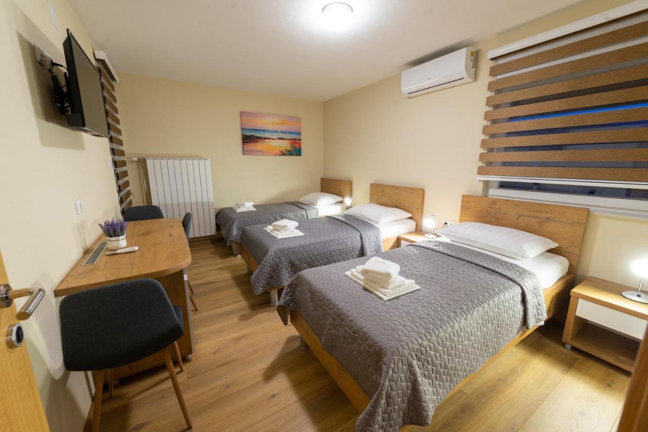 Hostal Sobe Mili Ozren Doboj Exterior foto